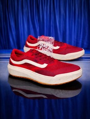 Vans Ultrarange 2.0 RW Bordeaux Red White Men’s 9.5 Women’s 11